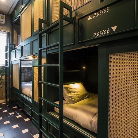 Azure Hostel Bangkok Extérieur photo