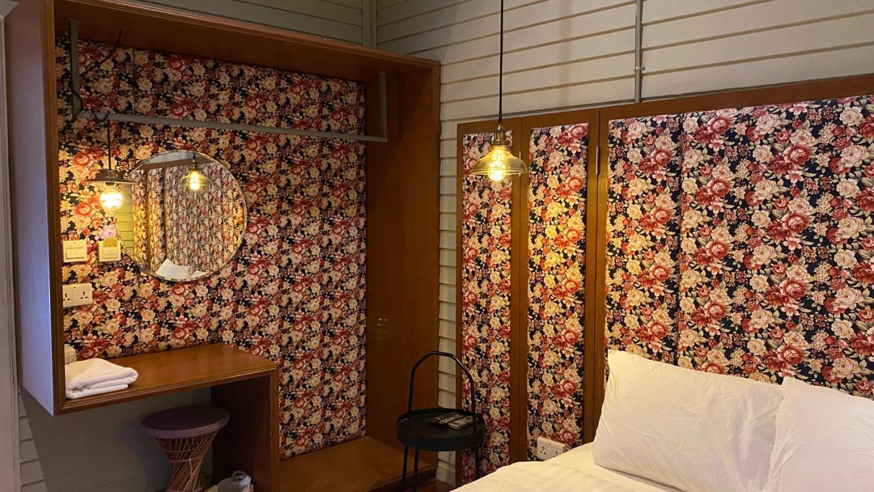 Azure Hostel Bangkok Extérieur photo