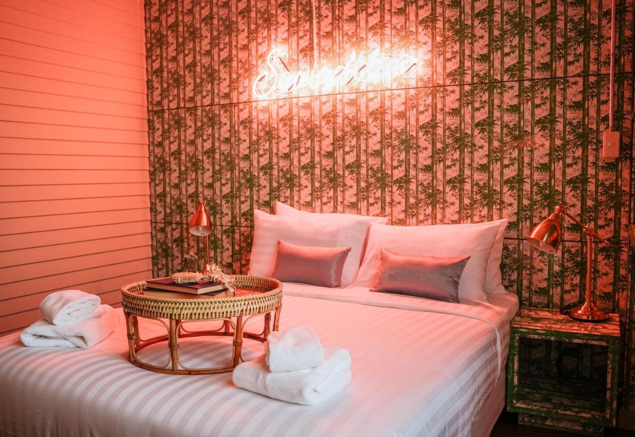 Azure Hostel Bangkok Extérieur photo