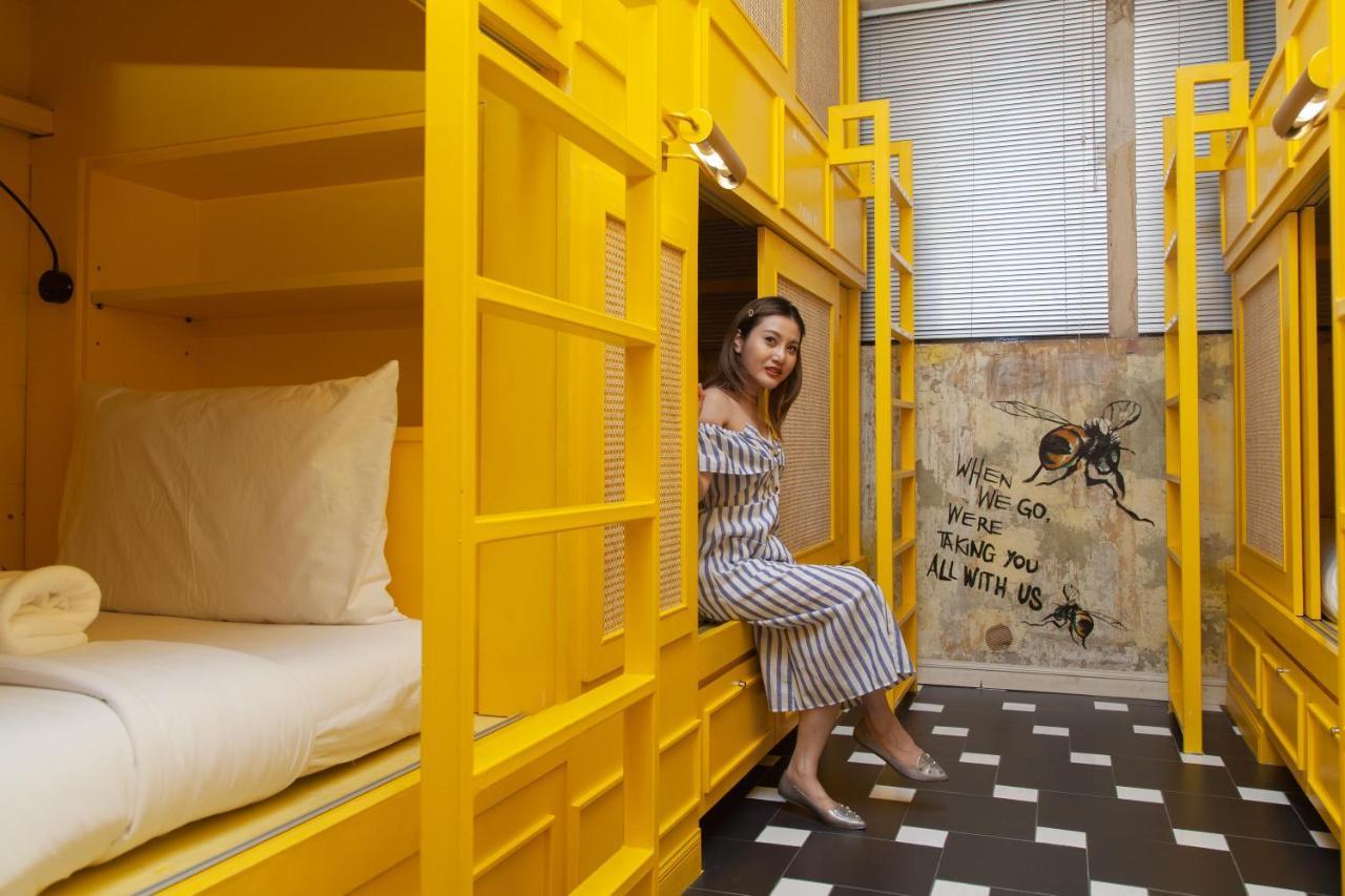 Azure Hostel Bangkok Extérieur photo
